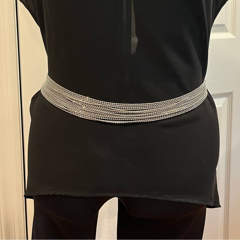 Chrome-silver chain belt